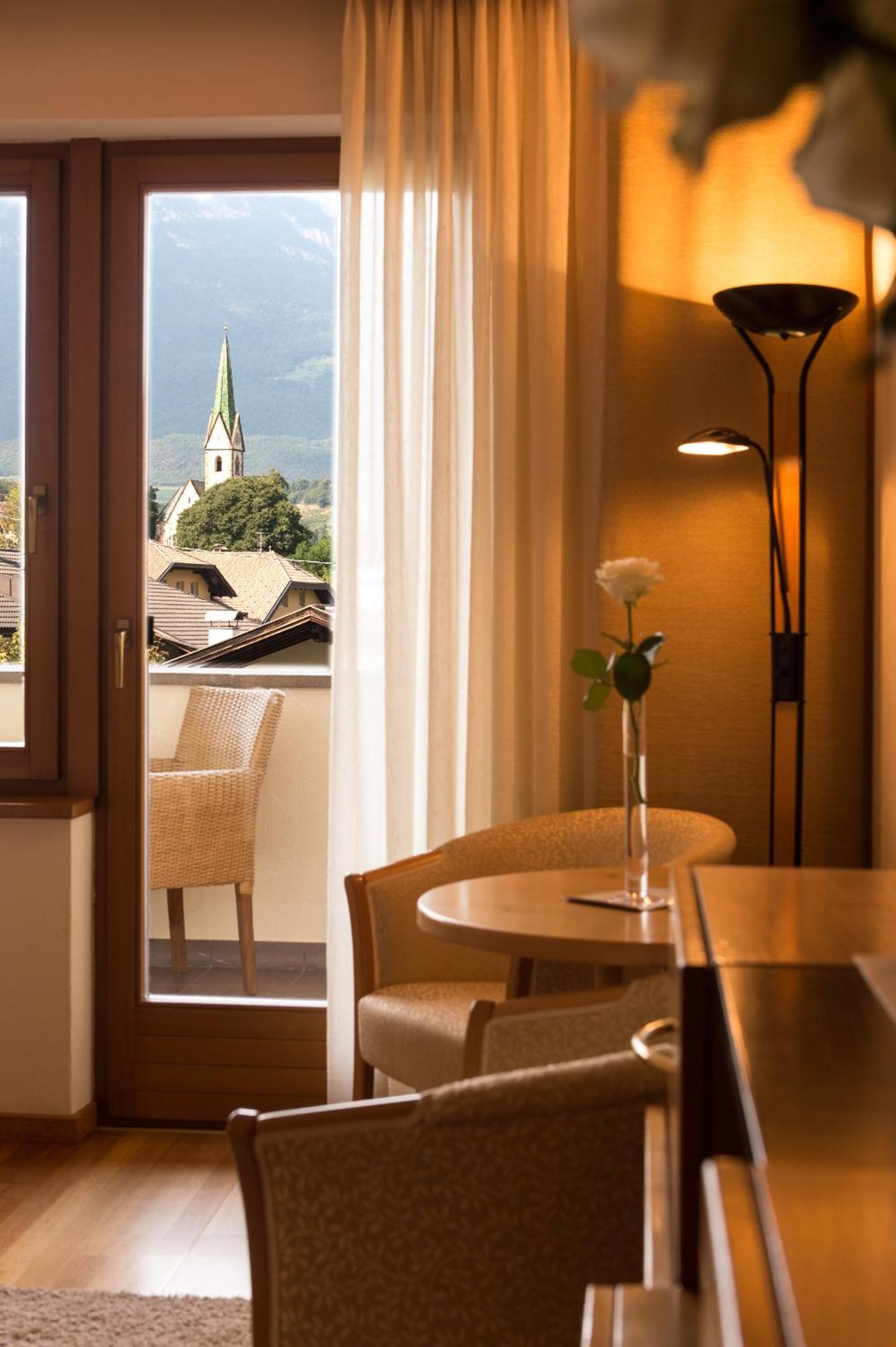 Hotel Spitaler Appiano Sulla Strada Del Vino Exterior photo